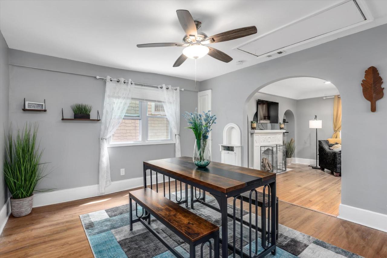 Modern & Cozy East Side Gem ~ Queen Beds ~ Parking 디트로이트 외부 사진