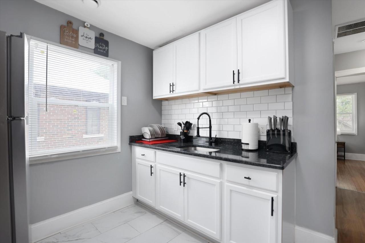 Modern & Cozy East Side Gem ~ Queen Beds ~ Parking 디트로이트 외부 사진